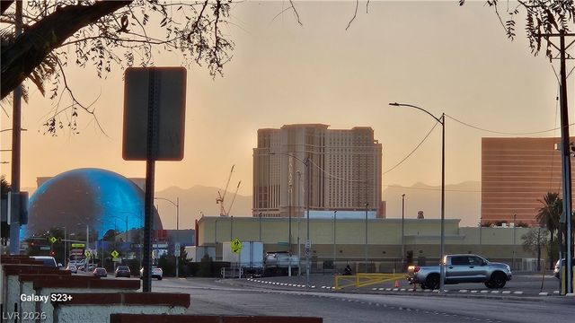 1701 East Katie Avenue 33, Las Vegas, NV 89119