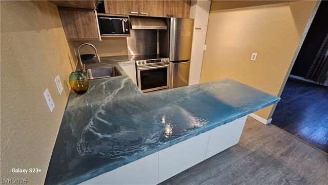 1701 East Katie Avenue 33, Las Vegas, NV 89119