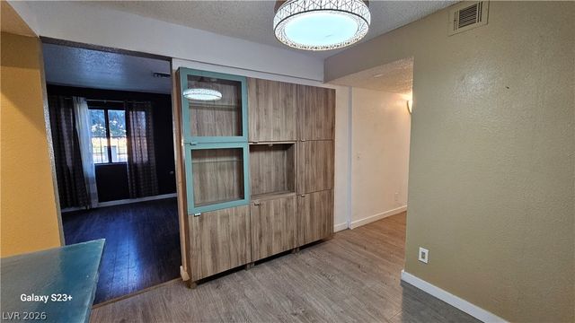 1701 East Katie Avenue 33, Las Vegas, NV 89119