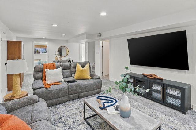 923 E 350 N, Bountiful, UT 84010