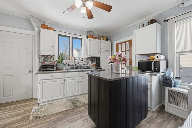 9 Hamilton Street, Clinton, MA 01510