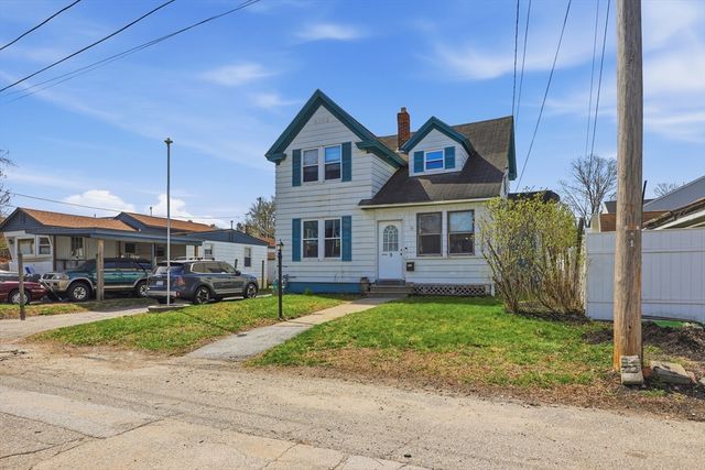 9 Hamilton Street, Clinton, MA 01510