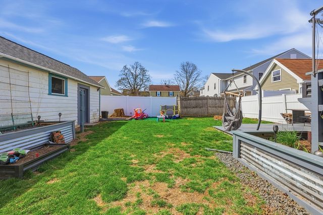 9 Hamilton Street, Clinton, MA 01510