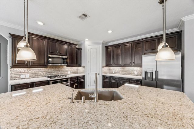 2283 Rising Bay Court, League City, TX 77573