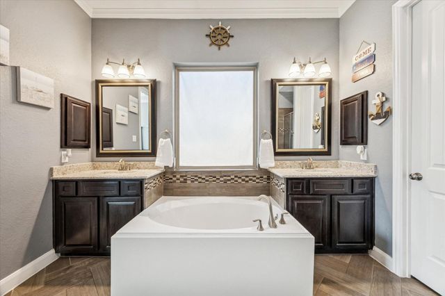 2283 Rising Bay Court, League City, TX 77573