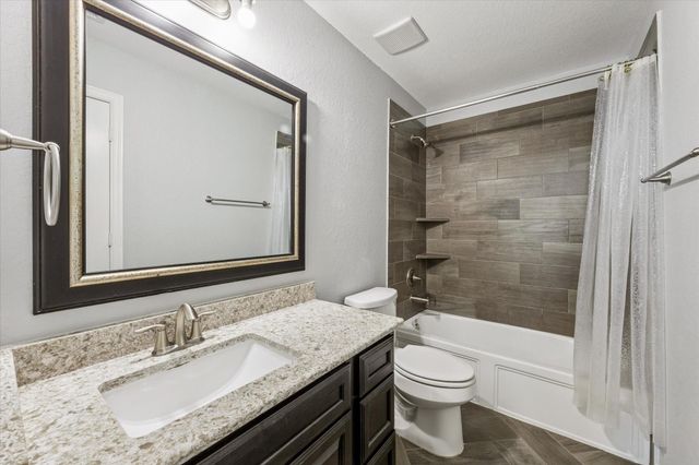 2283 Rising Bay Court, League City, TX 77573