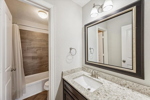 2283 Rising Bay Court, League City, TX 77573