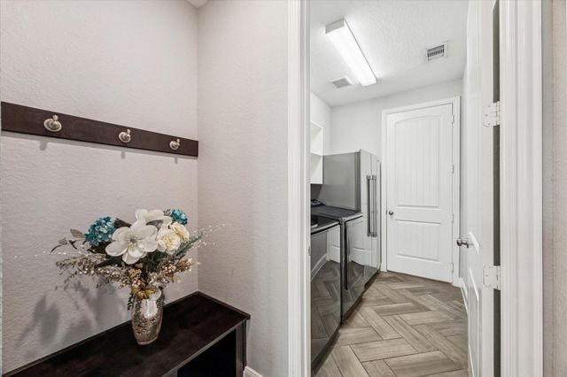 2283 Rising Bay Court, League City, TX 77573