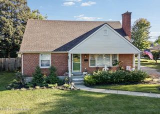 2624 Meadow Dr, Louisville, KY 40220