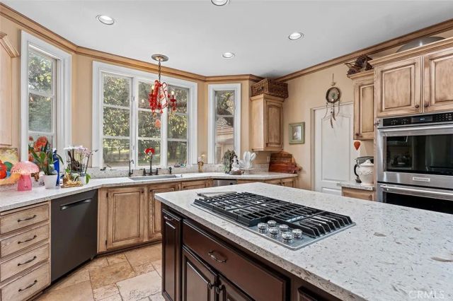 39455 Avenida La Cresta, Murrieta, CA 92562