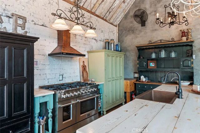 39455 Avenida La Cresta, Murrieta, CA 92562