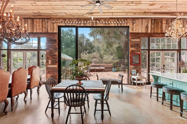 39455 Avenida La Cresta, Murrieta, CA 92562