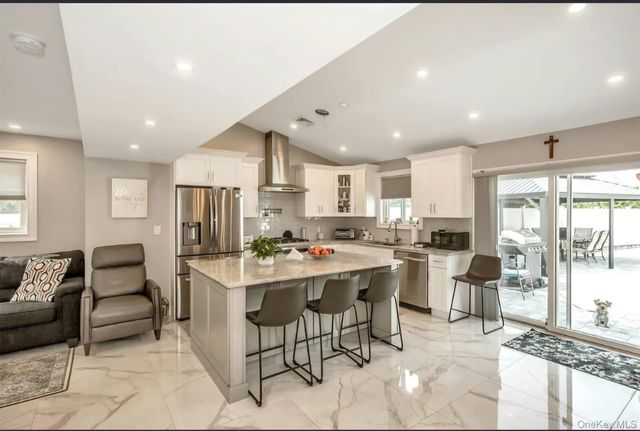 3012 Mandalay Beach Road, Wantagh, NY 11793