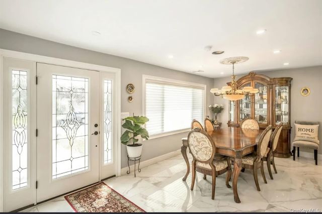 3012 Mandalay Beach Road, Wantagh, NY 11793