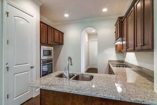 201 Madelaine Way, Kingston Springs, TN 37082