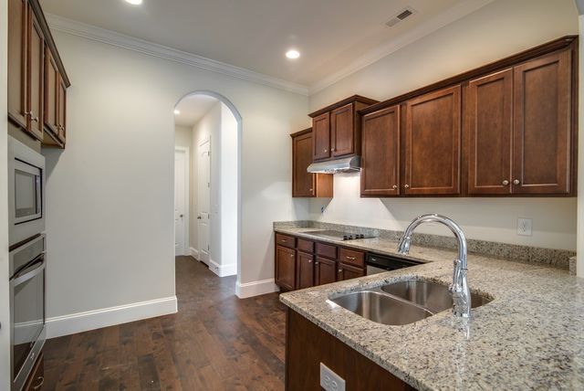 201 Madelaine Way, Kingston Springs, TN 37082