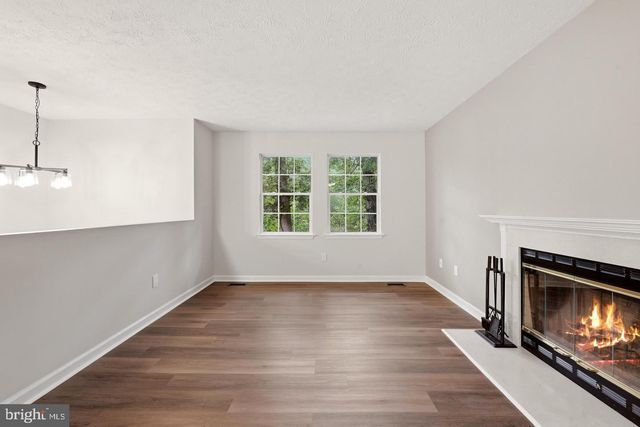 286 OREGON HOLLOW RD, Linden, VA 22642