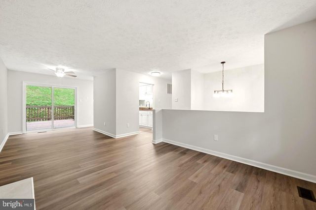 286 OREGON HOLLOW RD, Linden, VA 22642