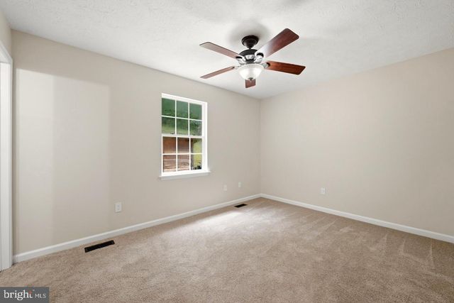 286 OREGON HOLLOW RD, Linden, VA 22642