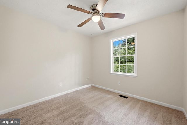 286 OREGON HOLLOW RD, Linden, VA 22642