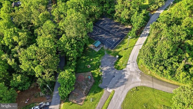 286 OREGON HOLLOW RD, Linden, VA 22642