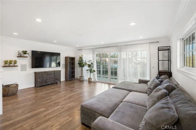 1851 Tamerlane Drive, Glendale, CA 91208