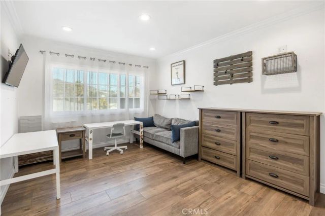 1851 Tamerlane Drive, Glendale, CA 91208