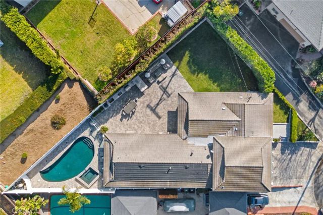 1851 Tamerlane Drive, Glendale, CA 91208