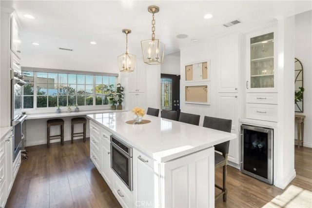 1851 Tamerlane Drive, Glendale, CA 91208