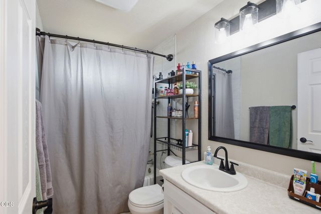 1045 Angler Lane, Grants Pass, OR 97527