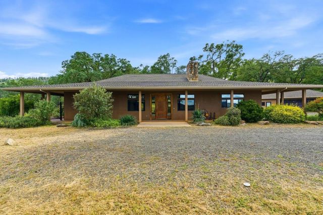 17205 Black Oak Hill Drive, Middletown, CA 95461
