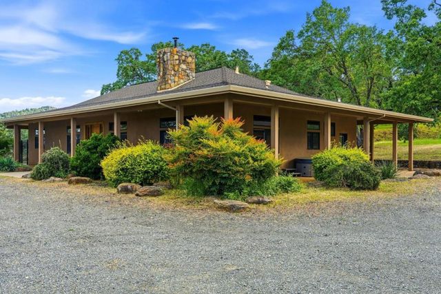 17205 Black Oak Hill Drive, Middletown, CA 95461
