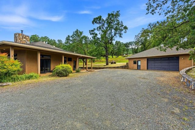 17205 Black Oak Hill Drive, Middletown, CA 95461