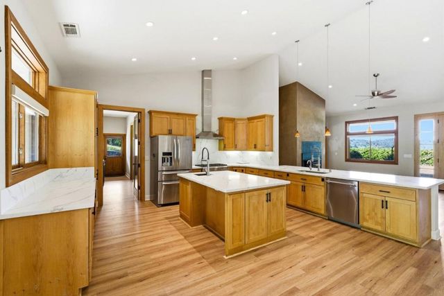 17205 Black Oak Hill Drive, Middletown, CA 95461