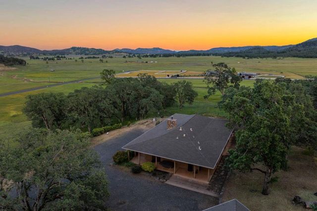 17205 Black Oak Hill Drive, Middletown, CA 95461