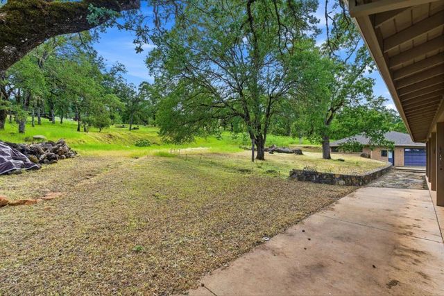 17205 Black Oak Hill Drive, Middletown, CA 95461
