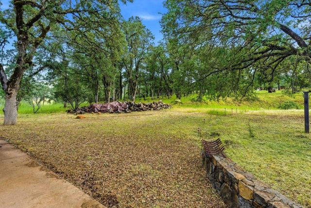 17205 Black Oak Hill Drive, Middletown, CA 95461