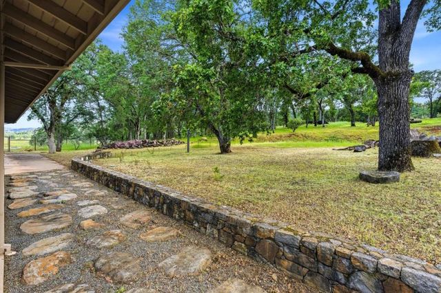 17205 Black Oak Hill Drive, Middletown, CA 95461