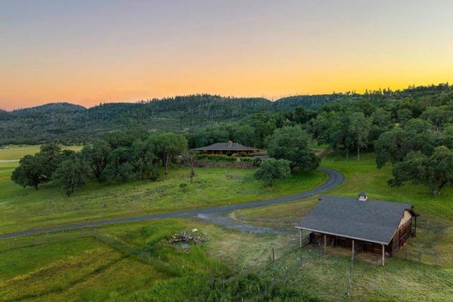 17205 Black Oak Hill Drive, Middletown, CA 95461