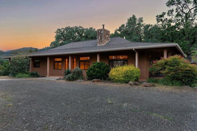 17205 Black Oak Hill Drive, Middletown, CA 95461