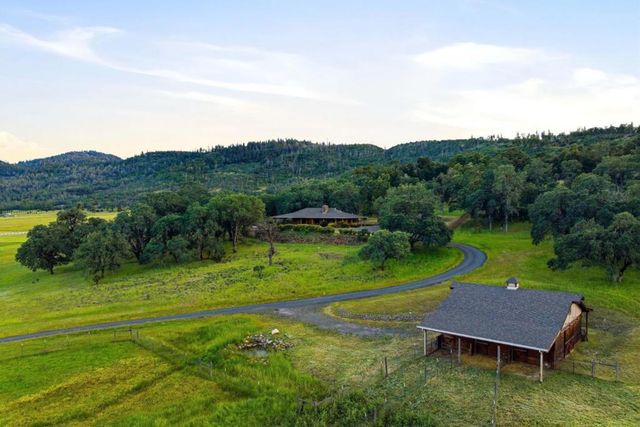 17205 Black Oak Hill Drive, Middletown, CA 95461
