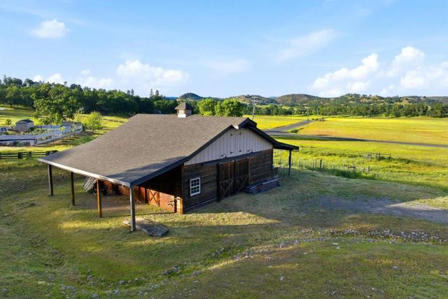 17205 Black Oak Hill Drive, Middletown, CA 95461