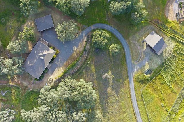 17205 Black Oak Hill Drive, Middletown, CA 95461