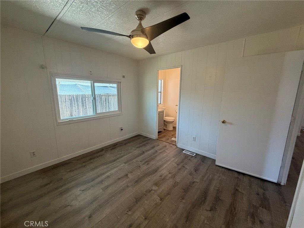 Image 20 of property listing at 3535 Stine, Bakersfield, CA 93309