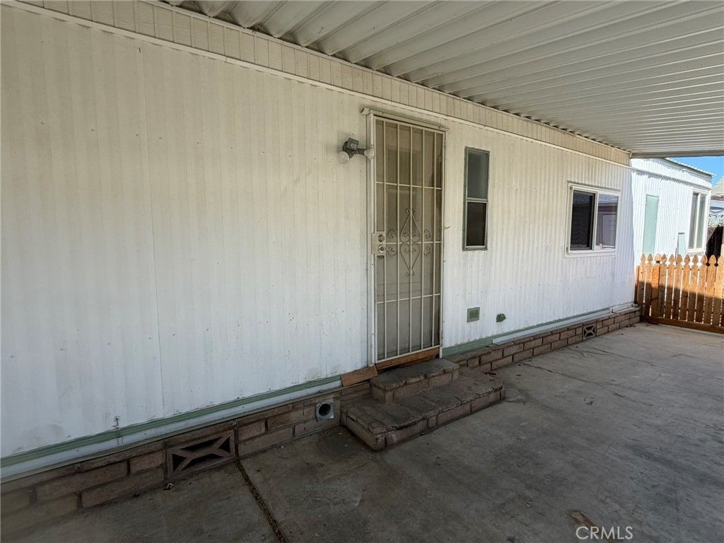 Image 34 of property listing at 3535 Stine, Bakersfield, CA 93309