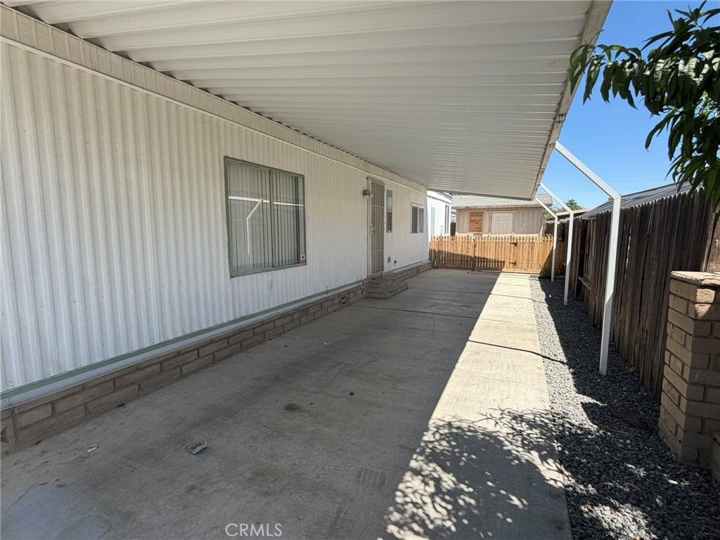 Image 37 of property listing at 3535 Stine, Bakersfield, CA 93309