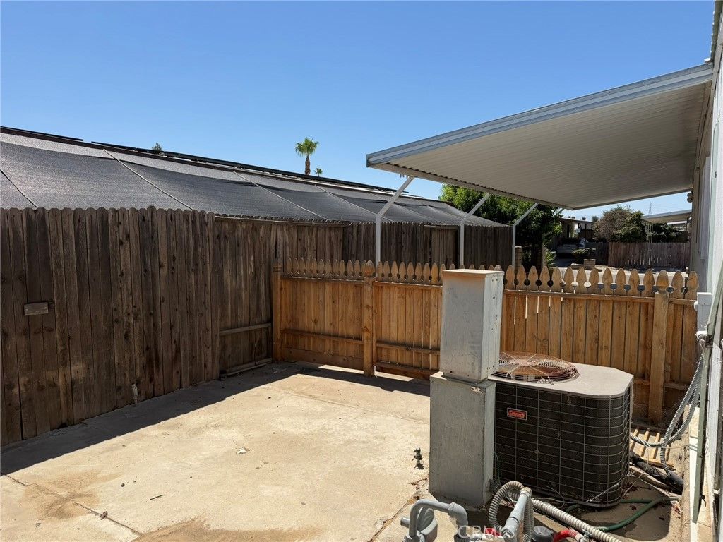 Image 42 of property listing at 3535 Stine, Bakersfield, CA 93309