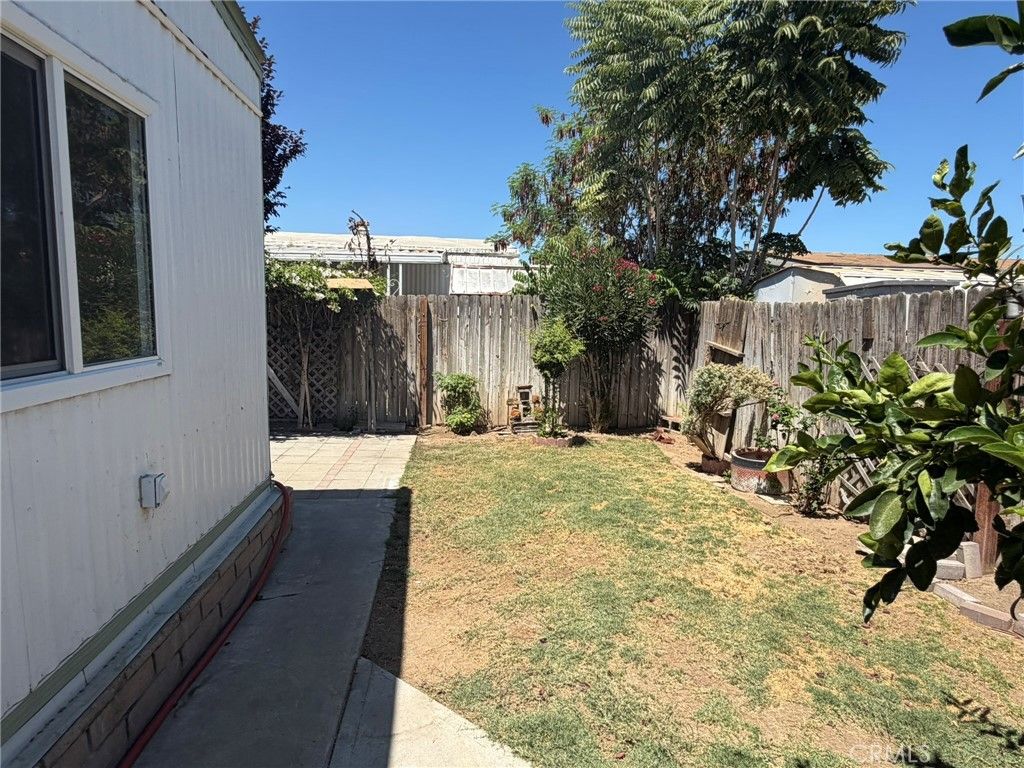 Image 44 of property listing at 3535 Stine, Bakersfield, CA 93309