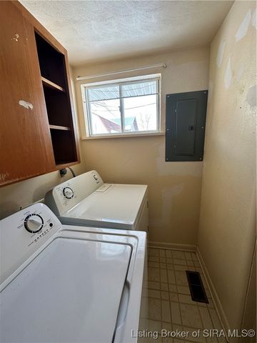 134 W First Street, Hanover, IN 47243