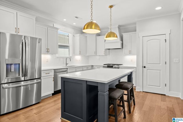 1995 CYRUS COVE DRIVE, Hoover, AL 35244